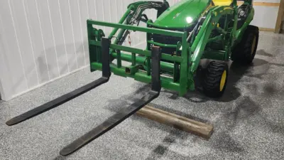 USED 2019 Deere 1025R