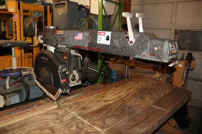 DeWalt 20" Radial Arm Saw