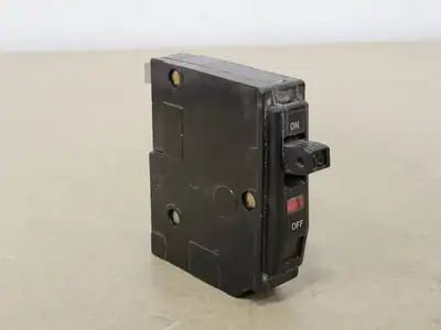 USED SQUARE D QO115