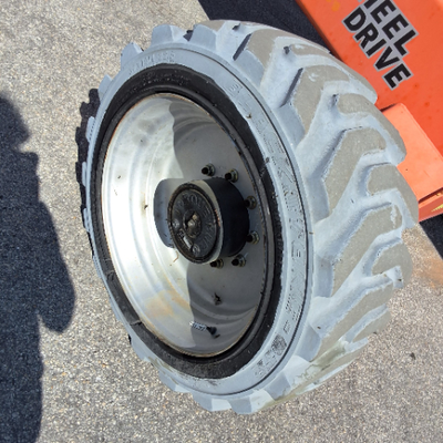 USED 2013 JLG M600JP