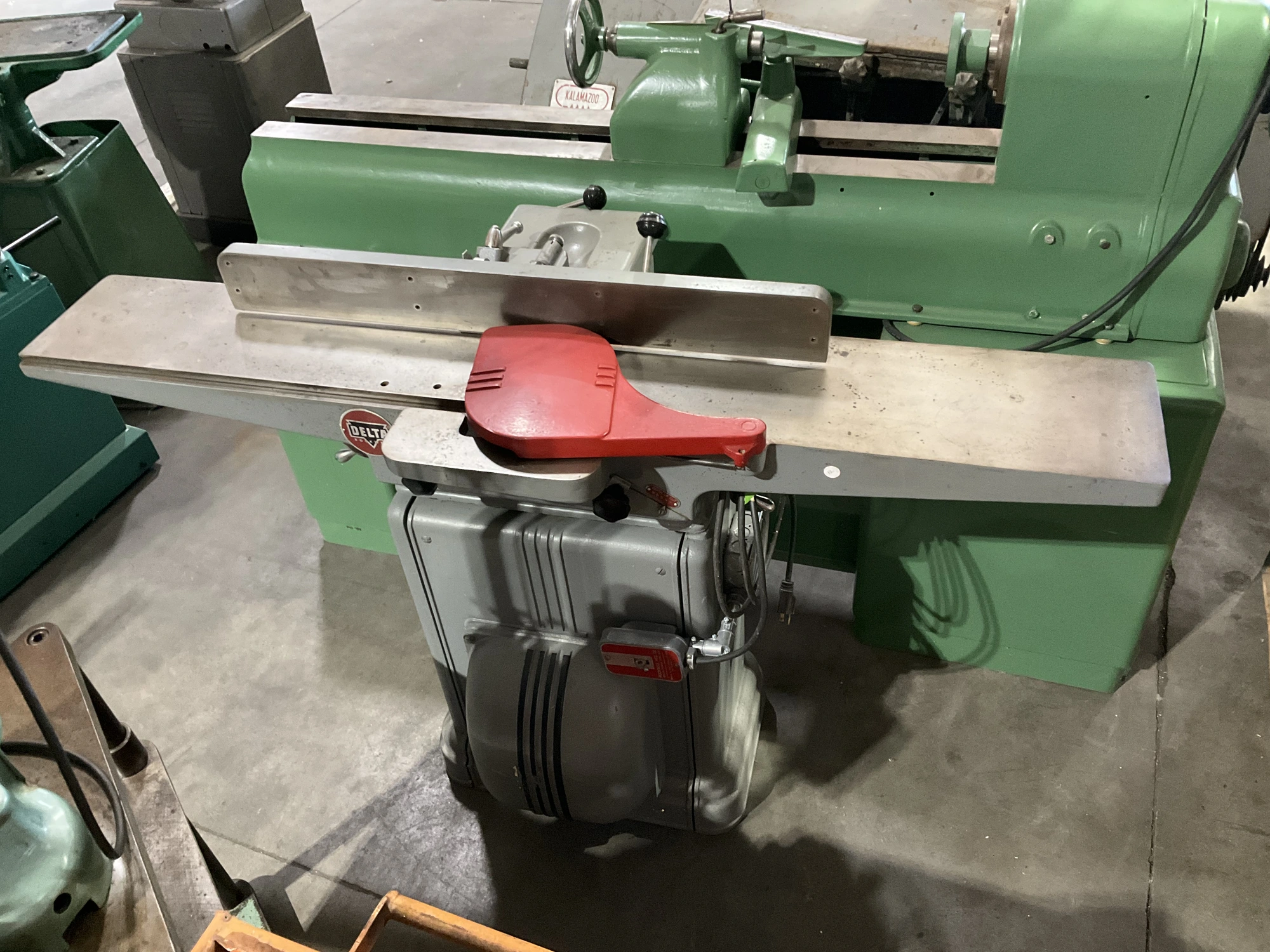 Delta Rockwell 6” Cast Iron Jointer