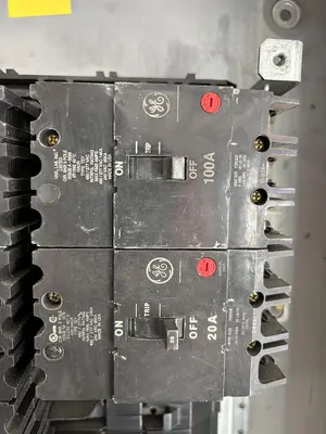 LOT OF VARIOUS ELECTRIC DISCONECTS AND PANAL BOXES