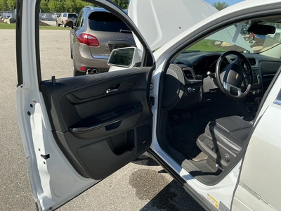 USED 2017 CHEVROLET TRAVERSE