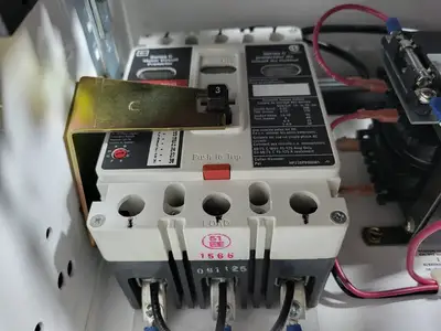 0.75 hp, 600V, 3A, 3-Ph FVNR Starter Size 1 Bucket for Freedom 2100 MCC Frame