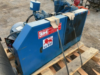 Used LEROI AIR COMPRESSOR 25 HP 880A HEAVY DUTY TWO STAGE RECIPROCATING 87.5 CFM AT 175 PSI Lubricated Reciprocating Air Compressors Michigan US | Miedema Asset Management Group #1761057