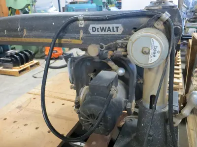 DEWALT HEAVY DUTY 14” RADIAL ARM SAW   MODEL: GAMN TYPE B