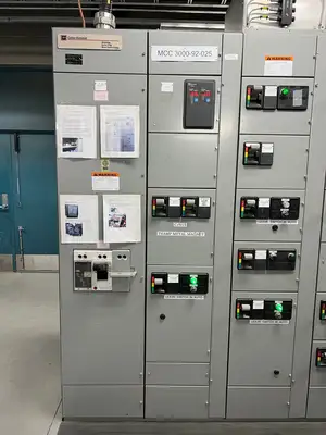 Advantage 2100 MCC, 600V, 3-Ph, 1200A, 11 Sections