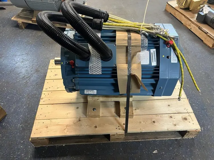 New | in-Stock ABB ABB,M3AA250SMC2-3GV101563825001 Industrial Controls Ohio US | Surplus Asset Holdings #1568167