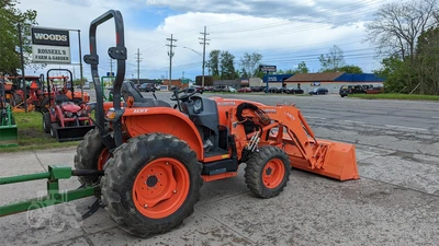 USED 2013 KUBOTA L3560