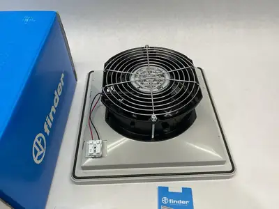 USED FINDER STANDARD FILTER FAN UNIT, 24VDC, 147 CFM FREE FLOW