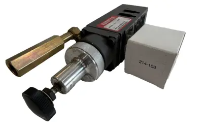 NEW NUMATICS I12RS100JP00000 PNEUMATIC PRESSURE REGULATOR