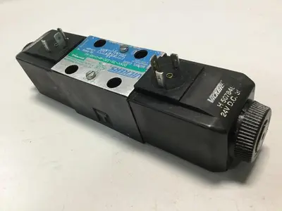 USED VICKERS DG4V-3S-33C-M-U-H5-60