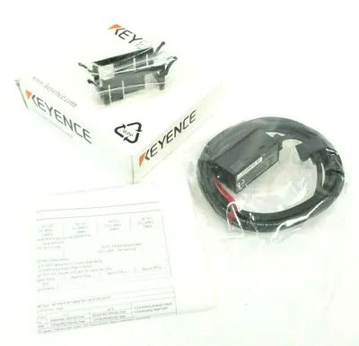 NEW KEYENCE AP-V85 PRESSURE SENSOR APV85