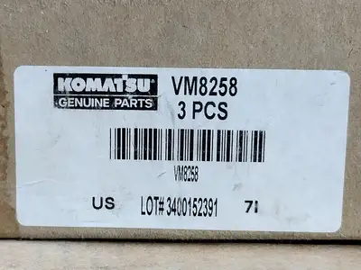 NEW KOMATSU VM8258