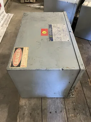 Square D 9T2F Insulated Transformer 9kVA 480V 208/120V 3PH 60Hz