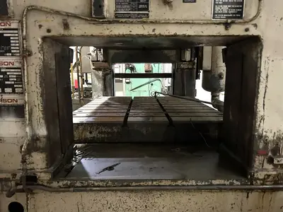 USED 1973 VERSON VERSON S2-200-60-48T PRESS
