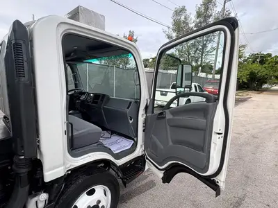 Used 2019 ISUZU NPR XD Reefer Trucks Florida US | Truck and Van Outlet #1509164