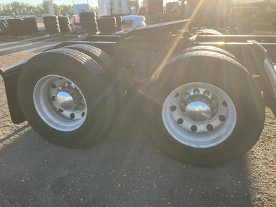 Used 2013 PETERBILT 587 Conventional trucks Michigan US | Miedema Asset Management Group #1457289