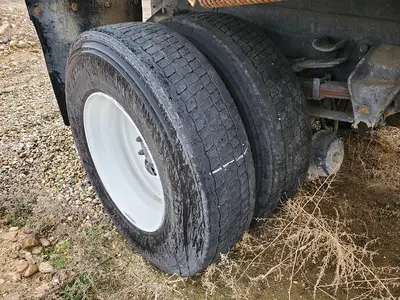 USED 1994 FORD F800
