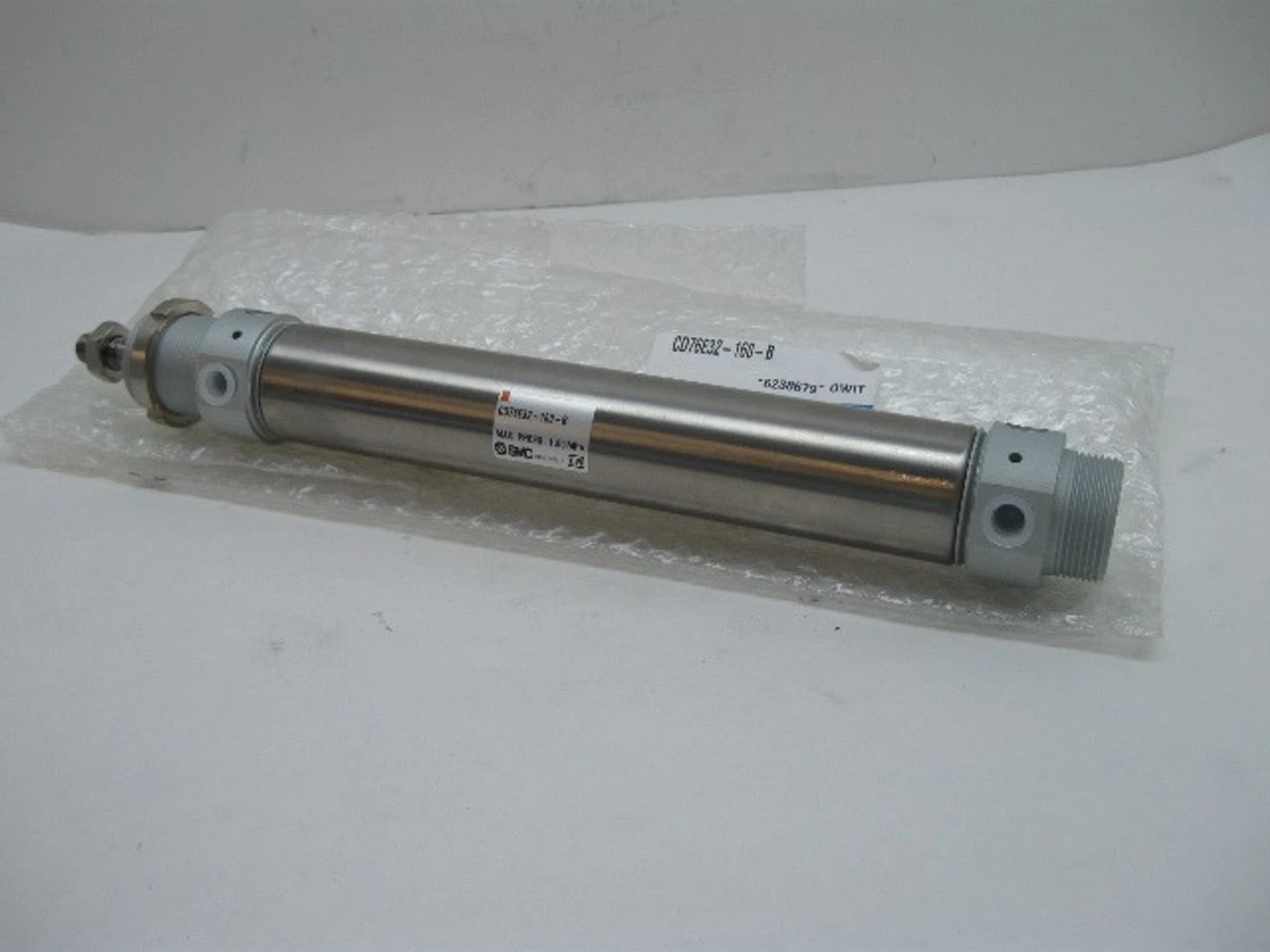 NEW SMC CD76E32-160-B