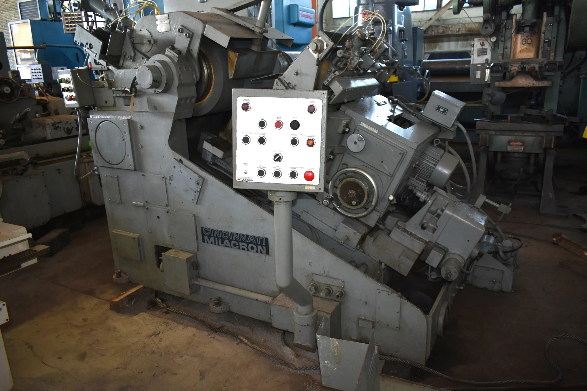 USED CINCINNATI MILACRON 440-20
