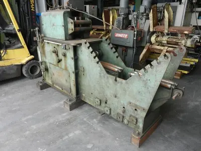 USED PRESS EQUIPMENT LTD DECOILER + STRAIGHTENER 180 X 5 MM