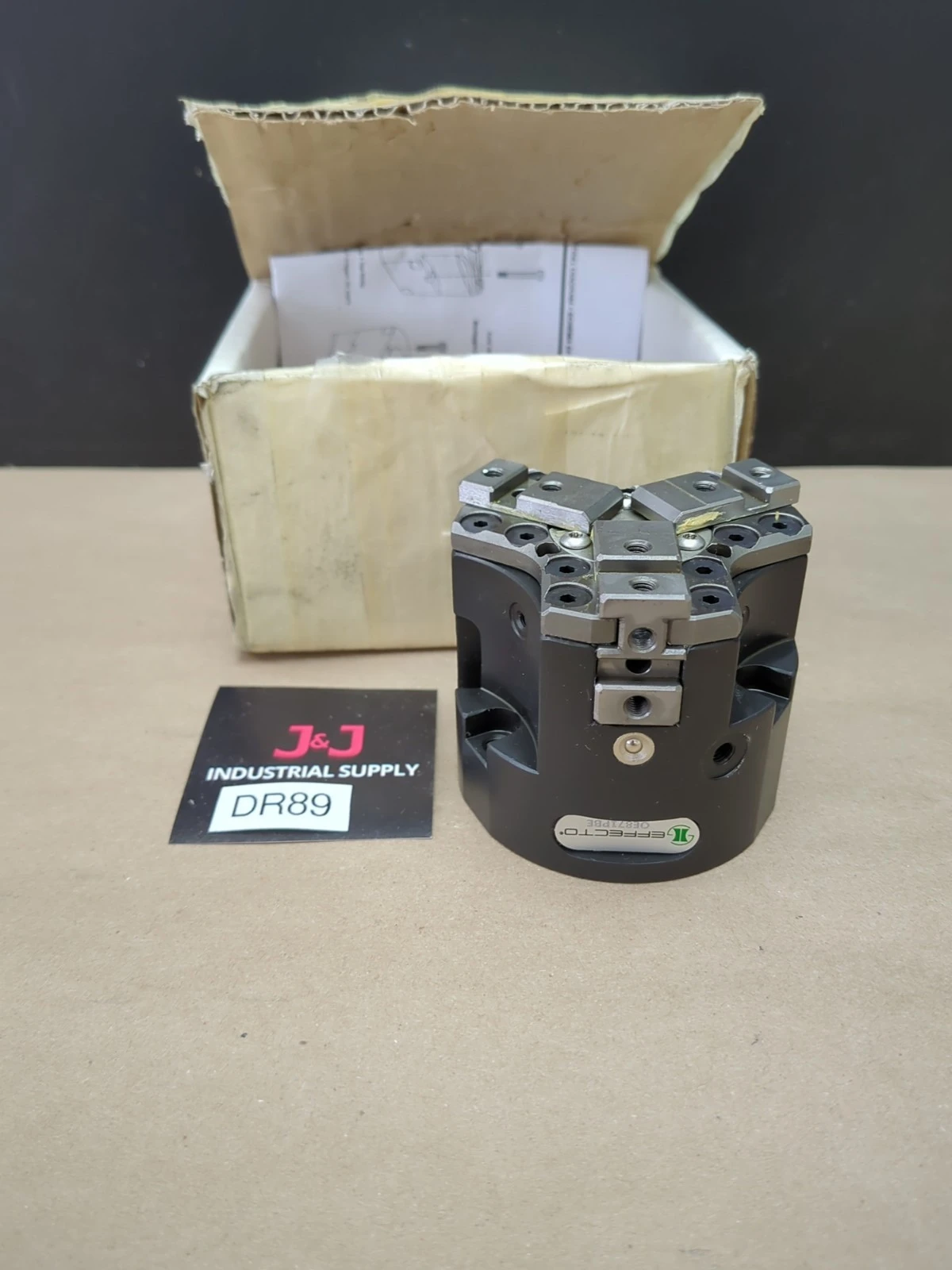 New Effecto OE871PBE 3-Jaw Parallel Gripper (Fast Shipping)