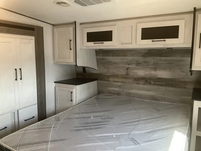 Used 2021 MILESTONE 377MB Campers, Caravans, Motorhomes Michigan US | Miedema Asset Management Group #1335040
