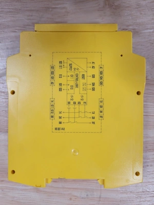 Thompson Machinery Controller Relay Fail Safe Cat. 3 24VDC Delay Off