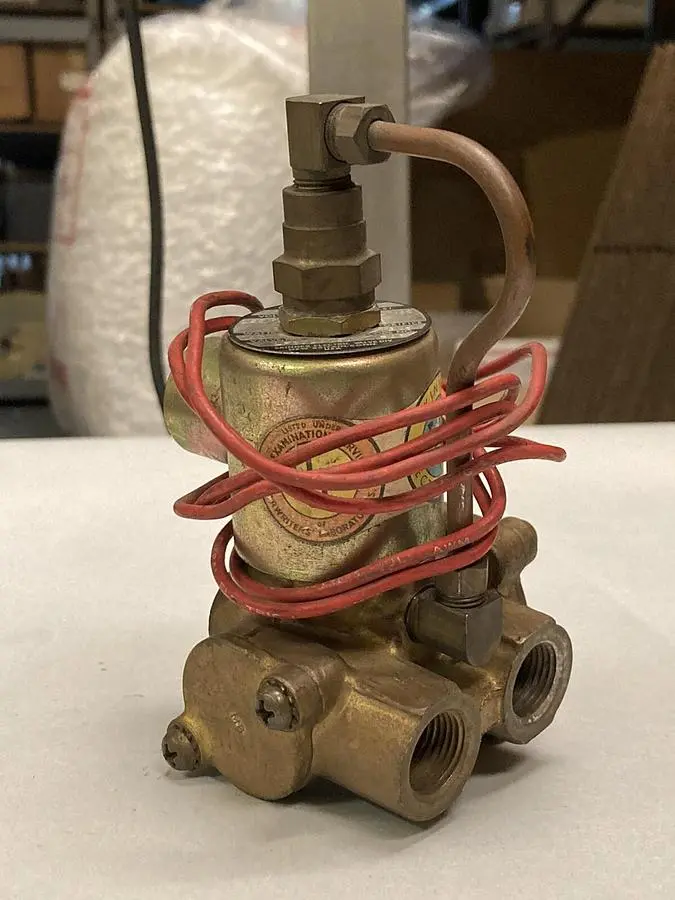 Used SKINNER LP5DB3150 Solenoid Valves Ohio US | Surplus Asset Holdings #1239166