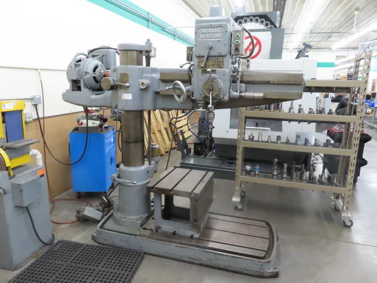Used CINCINNATI BICKFORD 4' X 9" COLUMN Radial Drills Minnesota US | Machinesused.com #1507220