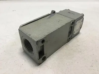 USED TELEMECANIQUE C2JK05