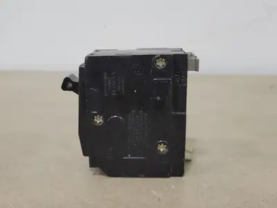 USED SQUARE D QO215