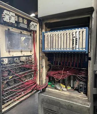 USED HUNTER HMP18C AUTOMATIC MOLDING MACHINE