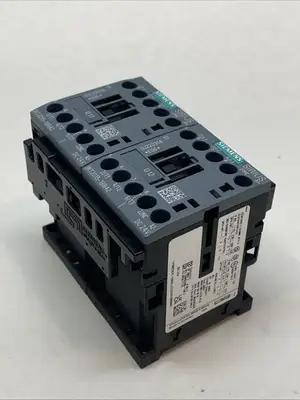 USED SIEMENS CONTACTOR (2X) W/ 3RA2913-3EA1 OVERLOAD RELAY