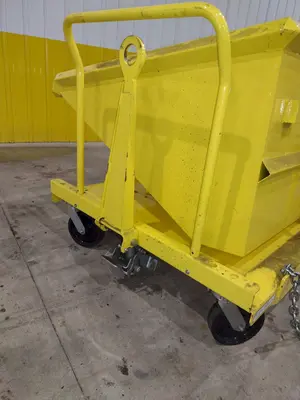 2000 LBS K-TEC MODEL #17167 SELF-DUMPING HOPPER: STOCK #20603