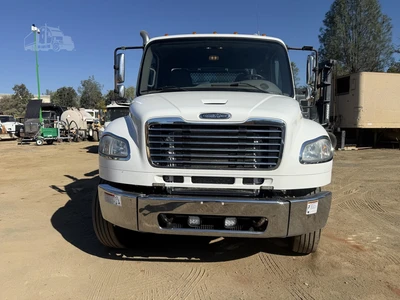 Used 2018 FREIGHTLINER BUSINESS CLASS M2 106 Reefer Trucks California US | Mittry Construction #1519641