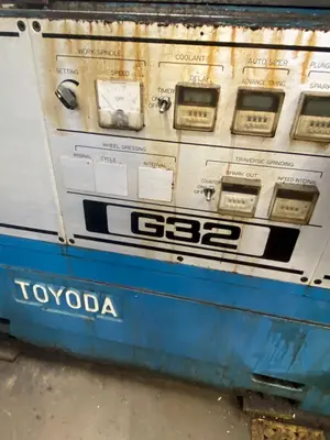 USED 1987 TOYODA GUP-32 X 100 II