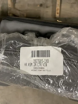 2022 Dodge Ram 2500 / 3500 Pick-Up Truck Rear Seat ; Vinyl
