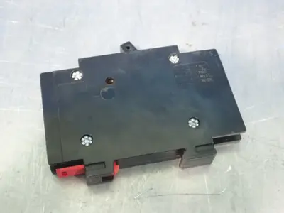 USED ALLEN BRADLEY 1492MCAA110