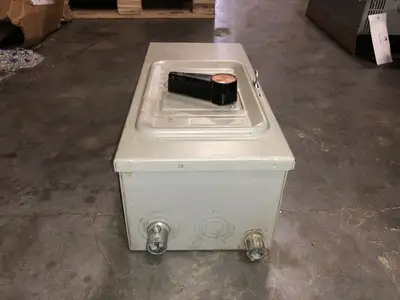 30 Amp, 3 Pole Non-Fusible  Fuse Disconnect