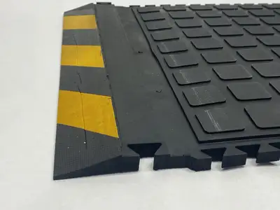 H-9586 | Uline  Hog Heaven Anti-Fatigue Mat 18" x 18" Side - New Other