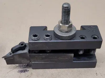 USED ALORIS CA QUICK CHANGE TOOL POST