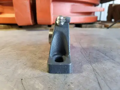 USED PEER UCP204-12