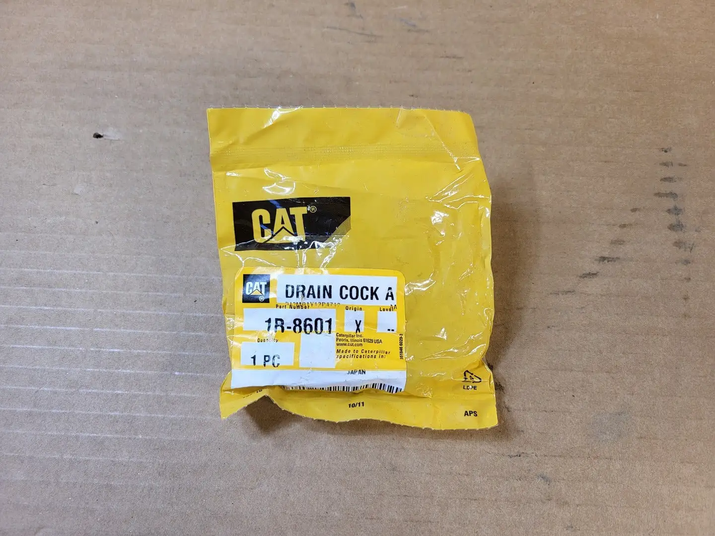 NEW CATERPILLAR 1R-8601