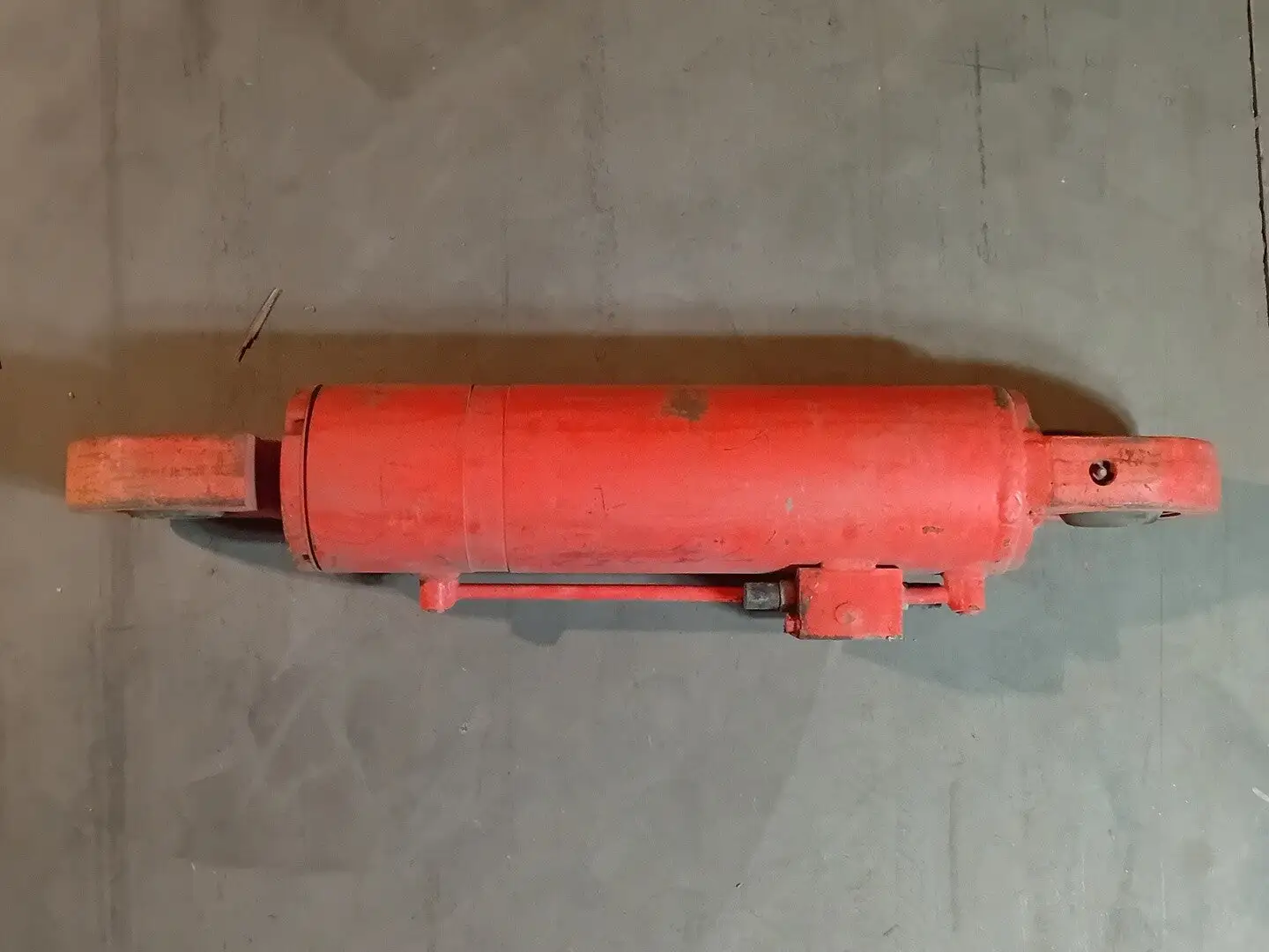 Hydraulic Cylinder 76322503