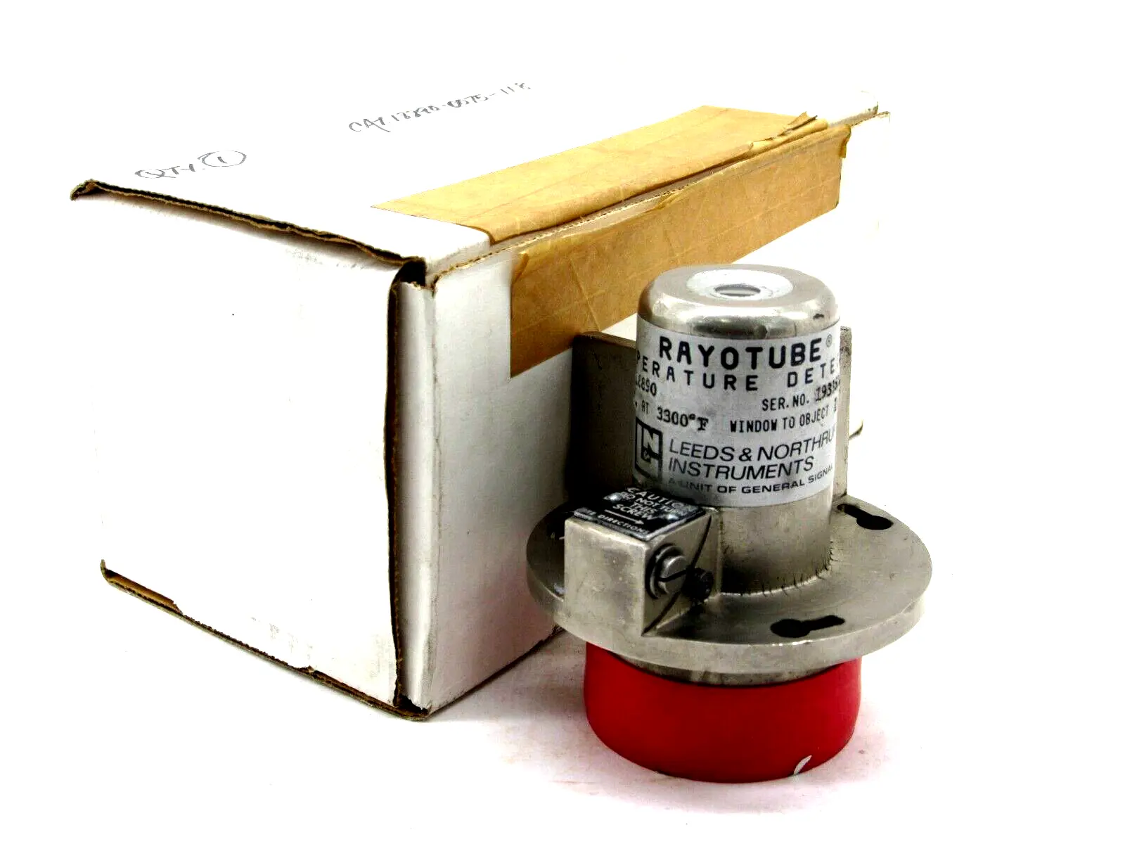 NEW LEEDS AND NORTHRUP 18890 TEMPERATURE DETECTOR
