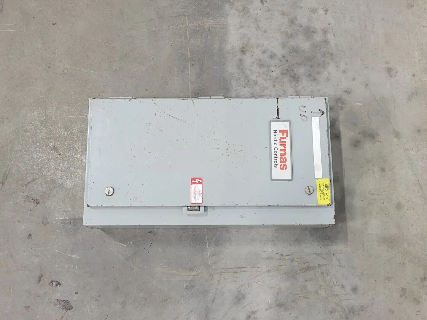 USED FURNAS 98DA340FA