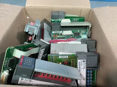 Used ALLENBRADLEY 1746OA16 PLC Input & Output Ohio US | HGR 24 #1507696