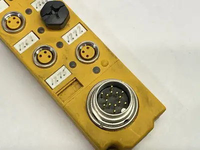 Used Turck Passive Junction Box 8-Port x M8 3-Pin, U0943-62 PLC Processors Michigan US | Maverick Industrial Sales #1394298